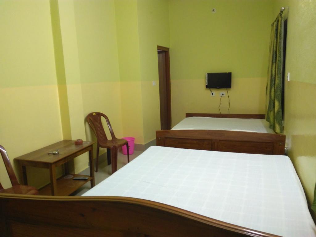 India Tours Only Kavita Guest House Болпур Экстерьер фото